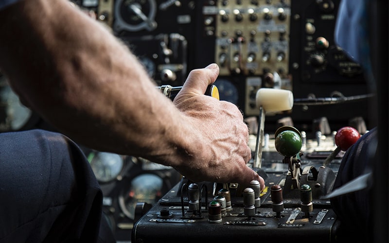 pilot controls